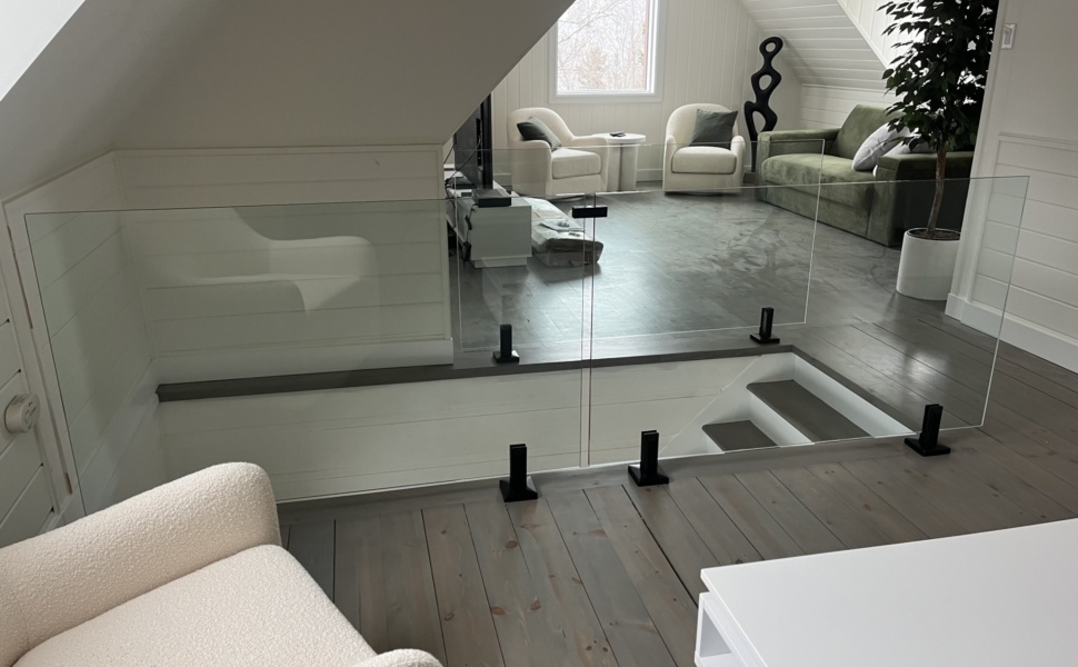 Clôture intérieure de verre