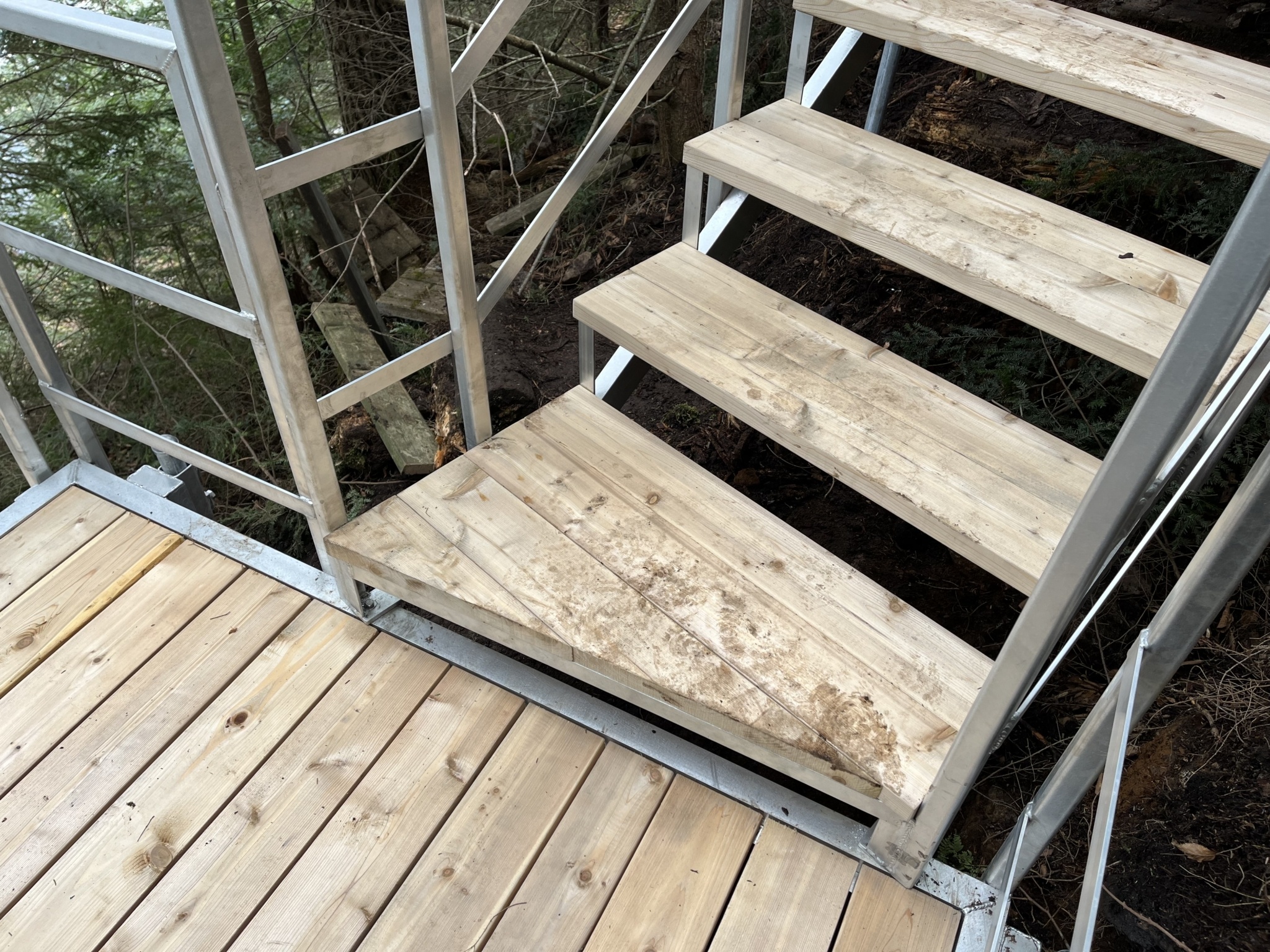 Escalier de montagne avec pallier