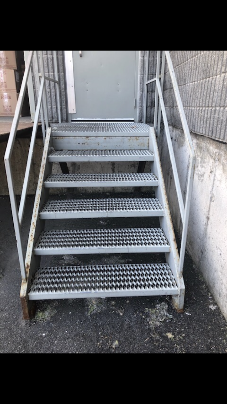 Escalier sur mesure en aluminium