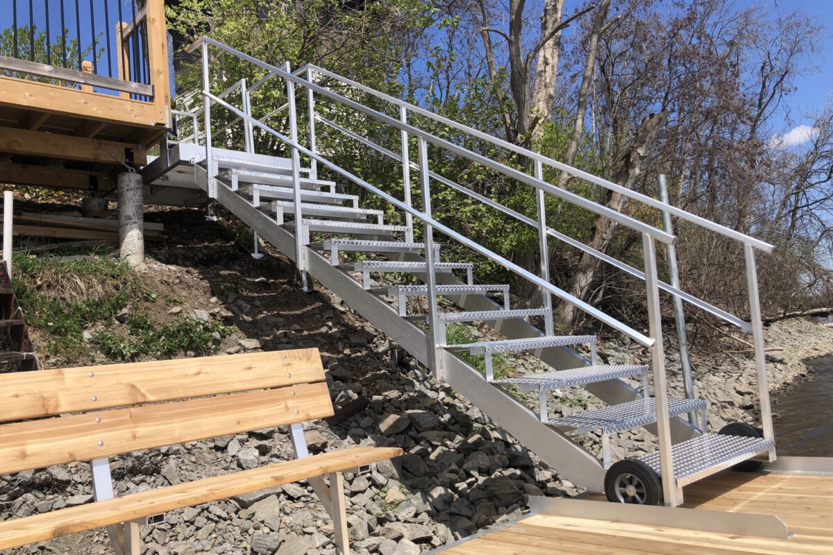 Escalier en aluminium pour quai