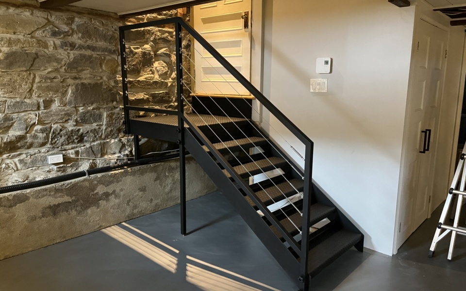 Escalier intérieur en aluminium noir