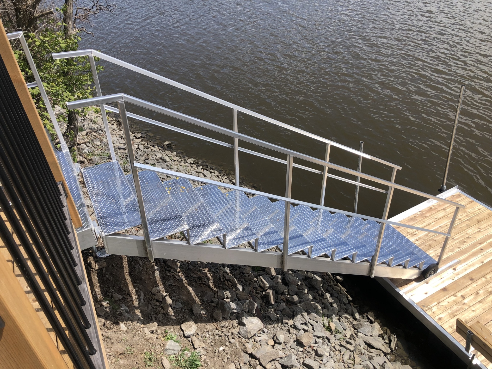 Fabrication et installation d'escaliers