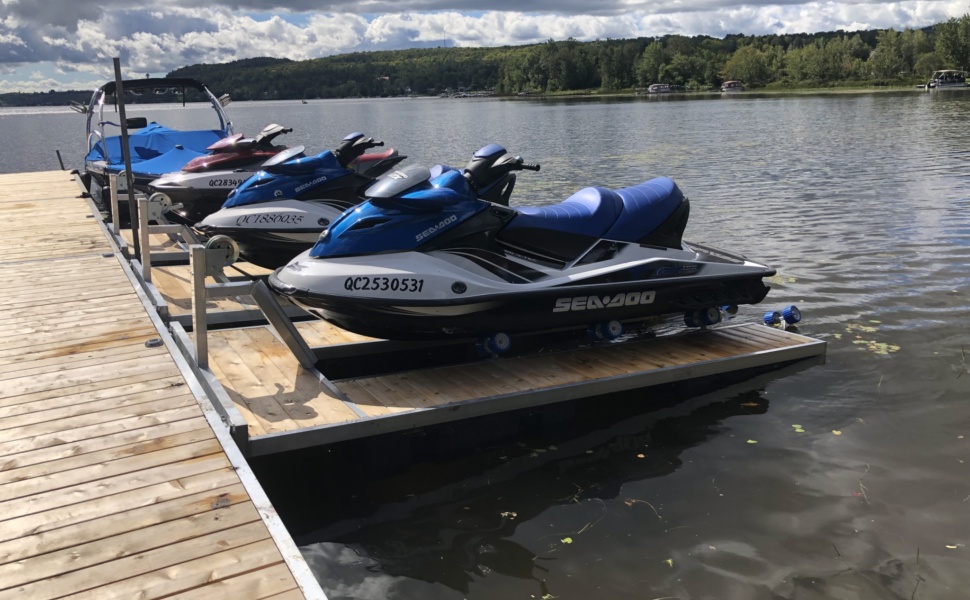 Quai pour motomarine, quai pour sea-doo