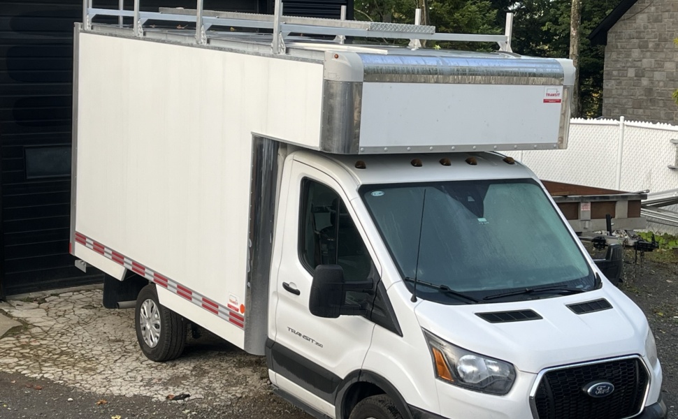 Supports dechelle au toit camion cube