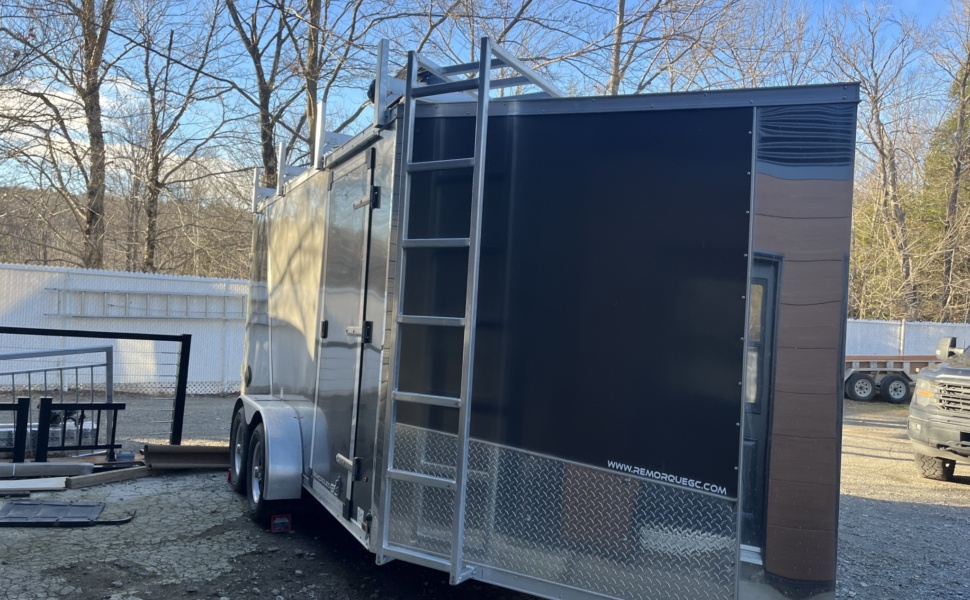 Installation de support à échelle