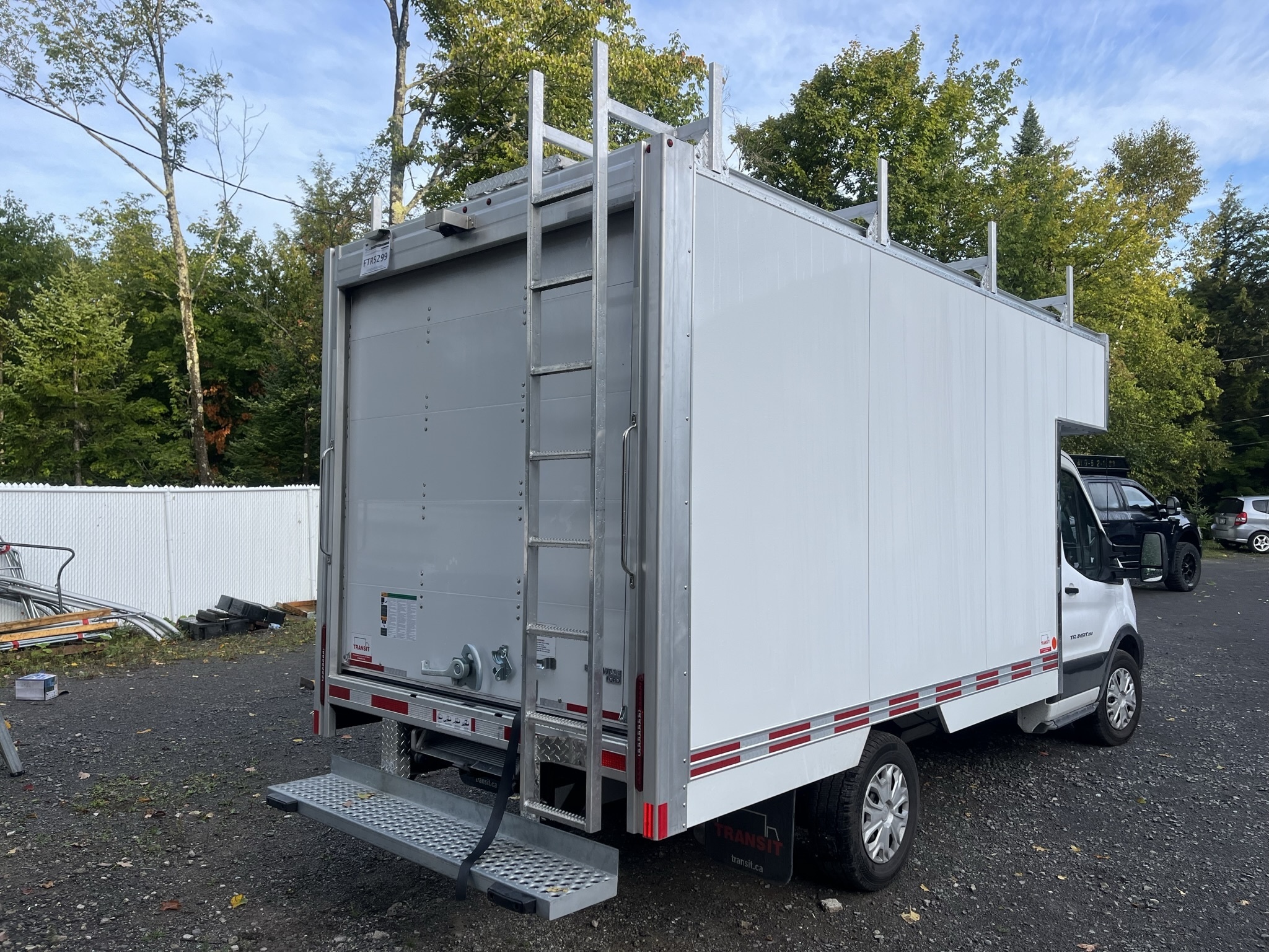 Rack camion cube avec echelle
