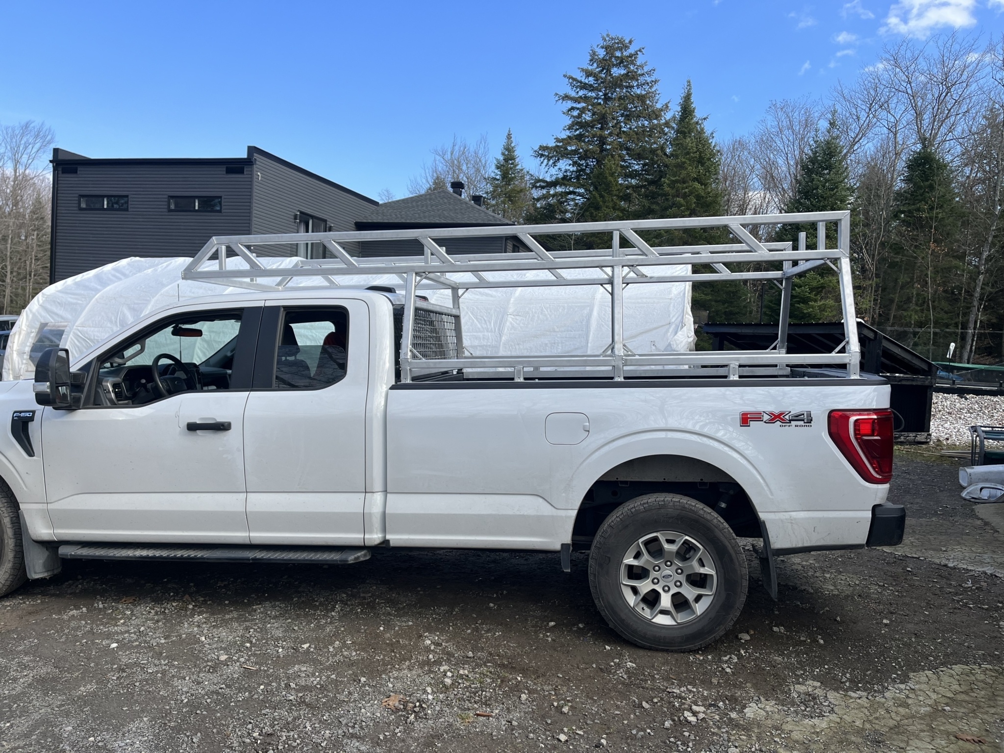 Installation support à échelle pour pick up